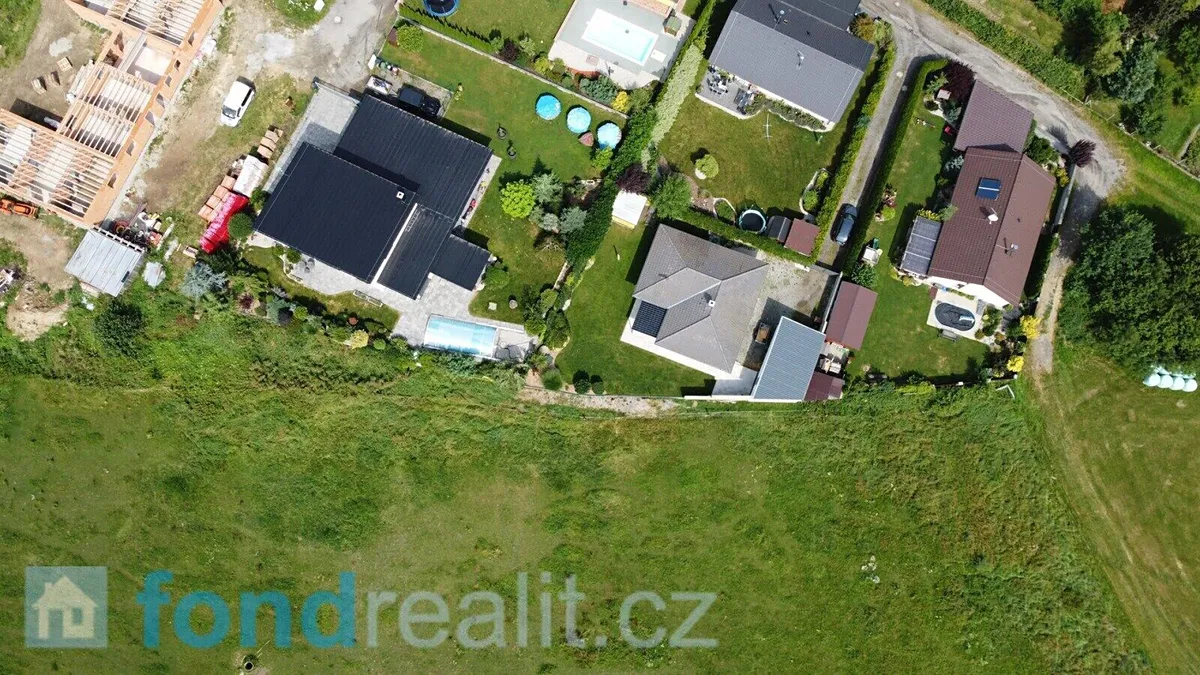 Prodej pozemku 816 m²
